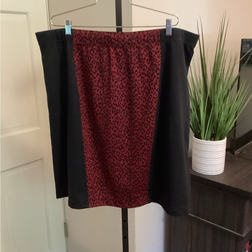 Black/red animal print skirt, size 26W, by denim 24, length 23 1/2” waist to hem